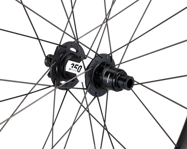 Roval Traverse Alloy 350 6B