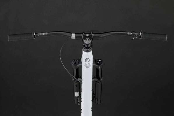 COMMENCAL ABSOLUT PURE WHITE 2026