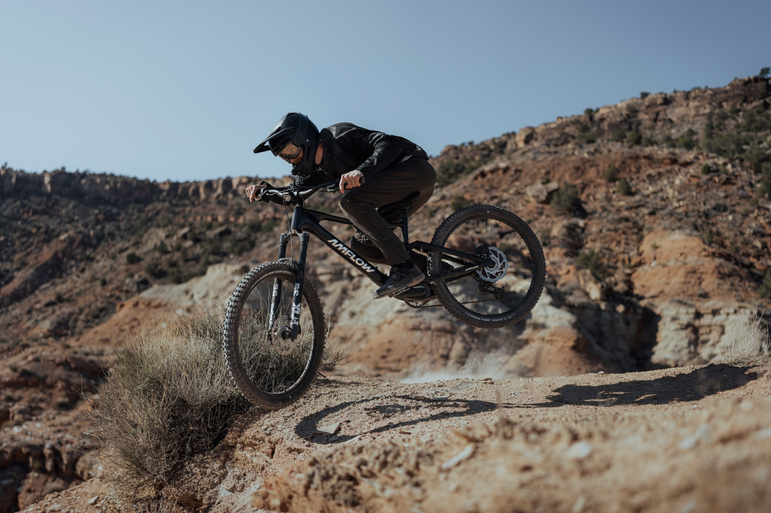 Amflow PX Carbon
